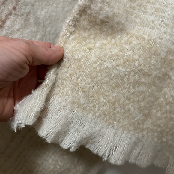 STEVE MADDEN Striped Ombré Kimono - Picture 5 of 10